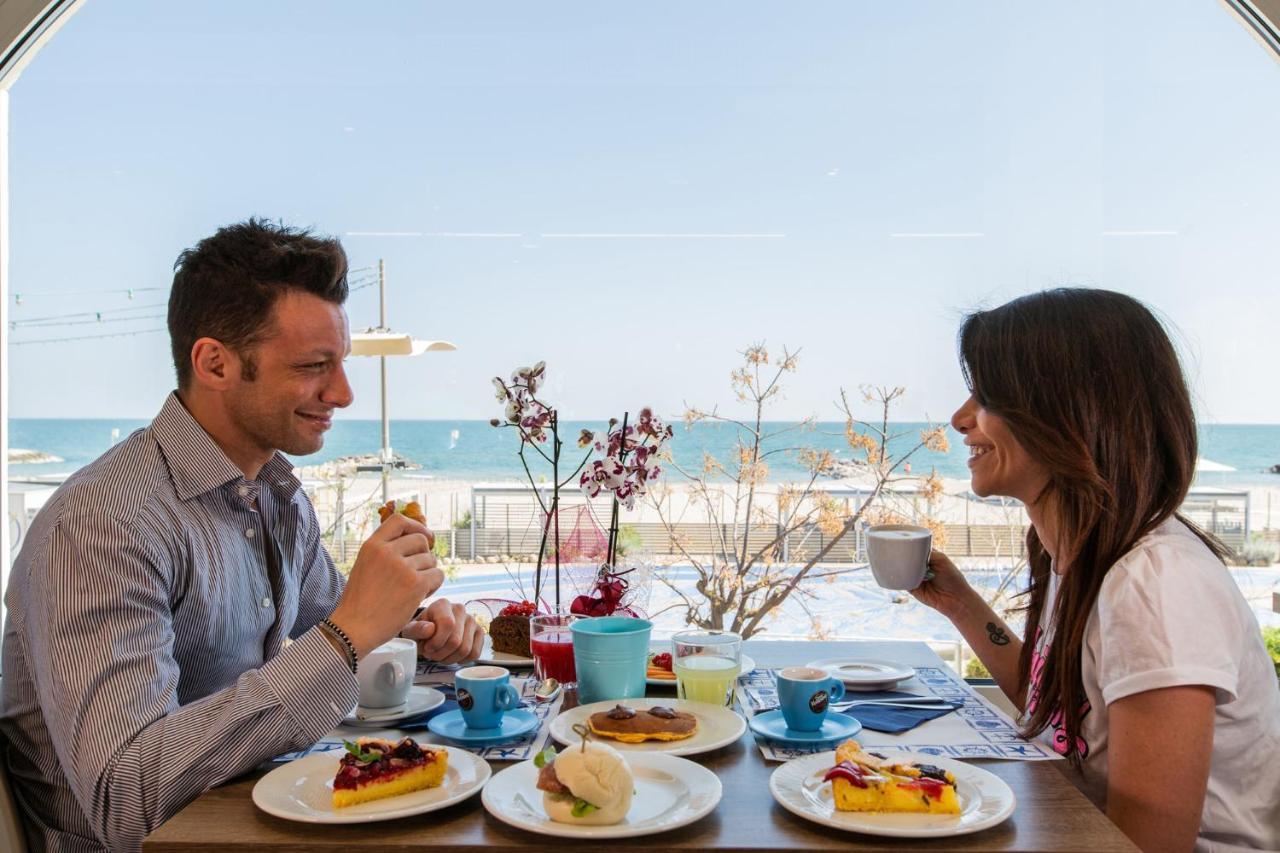 Alexandra - Beach Front - Healthy Xxl Breakfast & Brunch Included Until 12 30pm Hotel 3*
