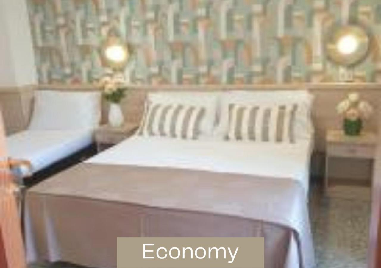 Alexandra - Beach Front - Healthy Xxl Breakfast & Brunch Included Until 12 30pm Hotel 3*
