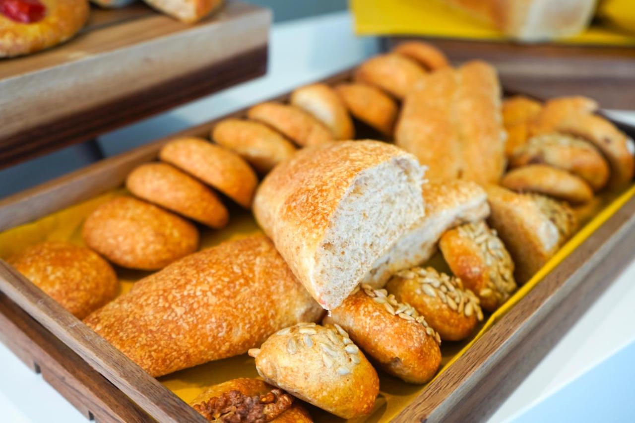 Alexandra - Front - Healthy Xxl Breakfast & Brunch Until 12 30 - Parking Included 3* Misano Adriatico