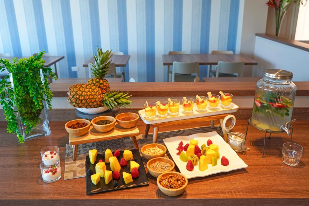 Hotel Alexandra - Beach Front - Healthy Xxl Breakfast & Brunch Included Until 12 30pm Misano Adriatico